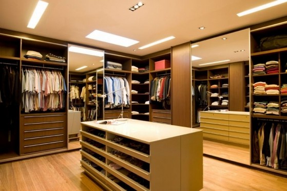 Closets Planejados em Madeira Bertioga - Closet Planejado com Espelho