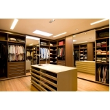 closets planejados em madeira Alphaville